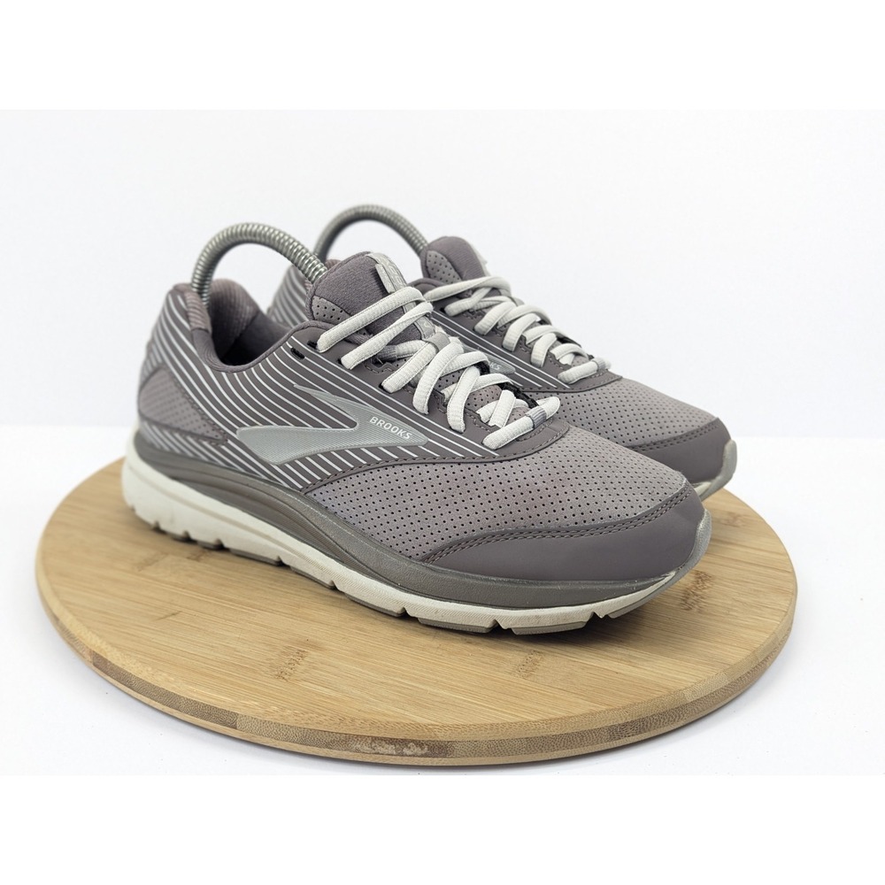 Brooks Womans 7.5 Wide Addiction Walker Shoes Gray Suede Walking Sneakers